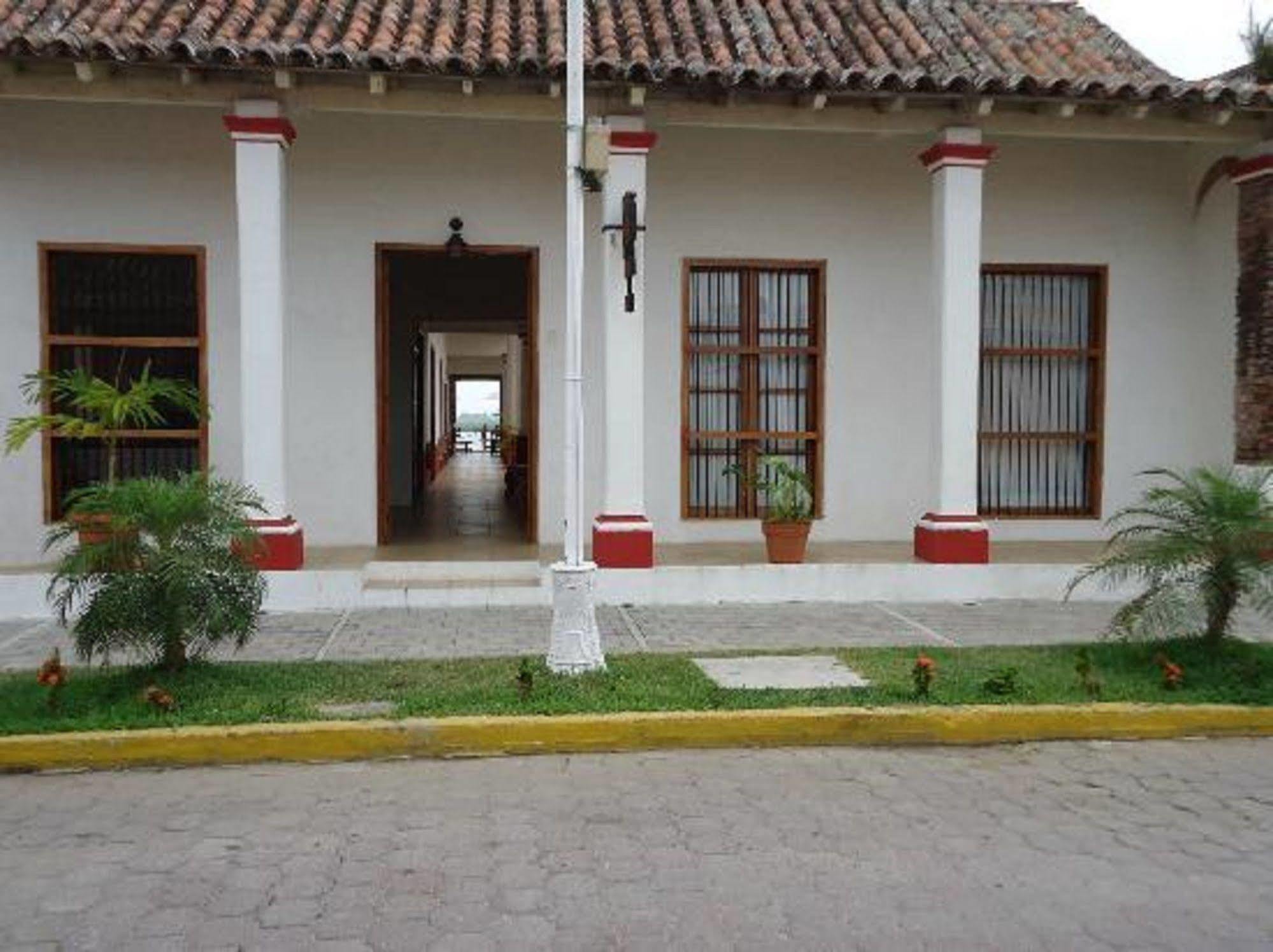 Casa Del Rio 호텔 틀라코탈판 외부 사진